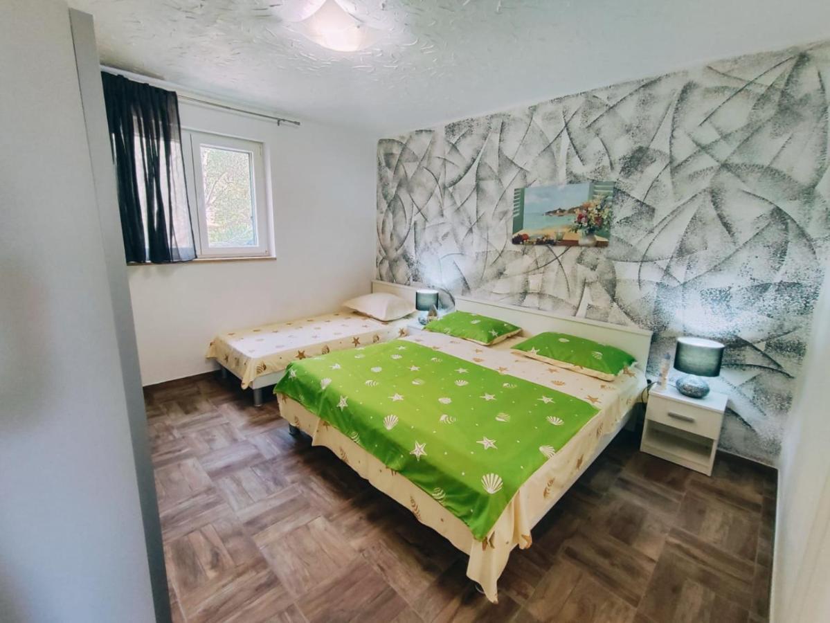 Apartmani Nada Mustapic Brela Exterior photo